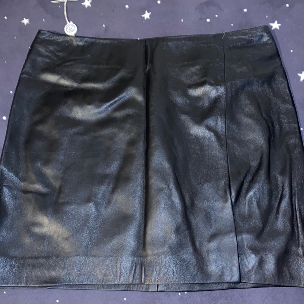 Super cute Versace black leather mini skirt